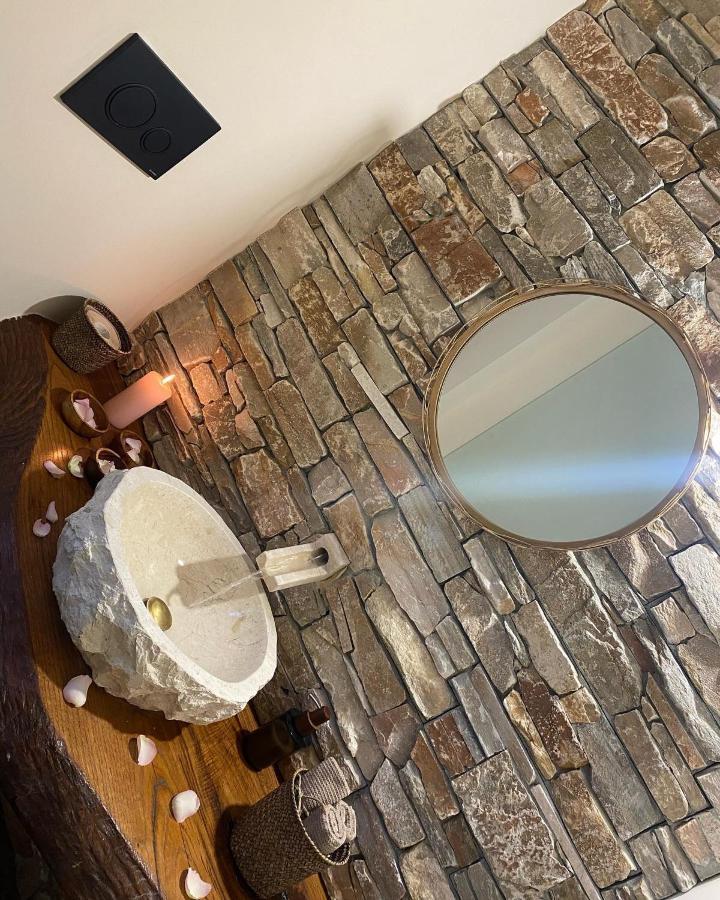 Love Space Sensory Spa & Relax Suite Santa Maria delle Mole Exterior photo