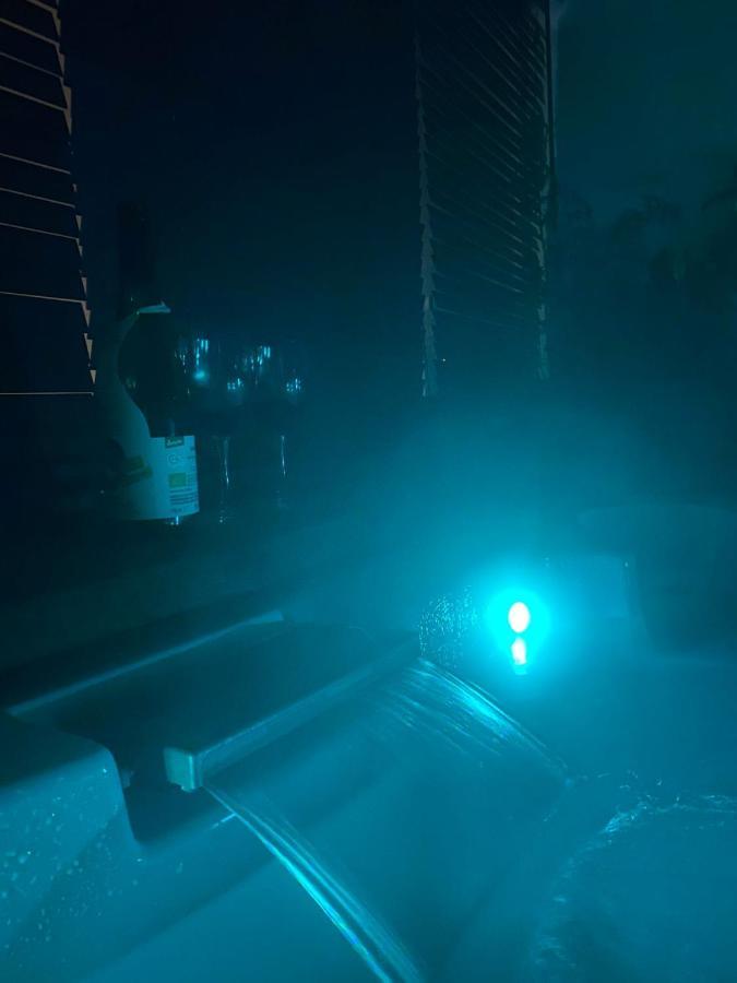 Love Space Sensory Spa & Relax Suite Santa Maria delle Mole Exterior photo